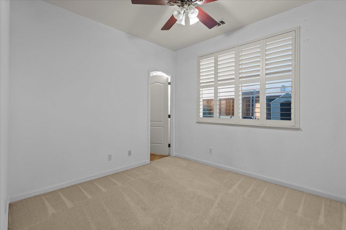 5909 Silveroak Circle