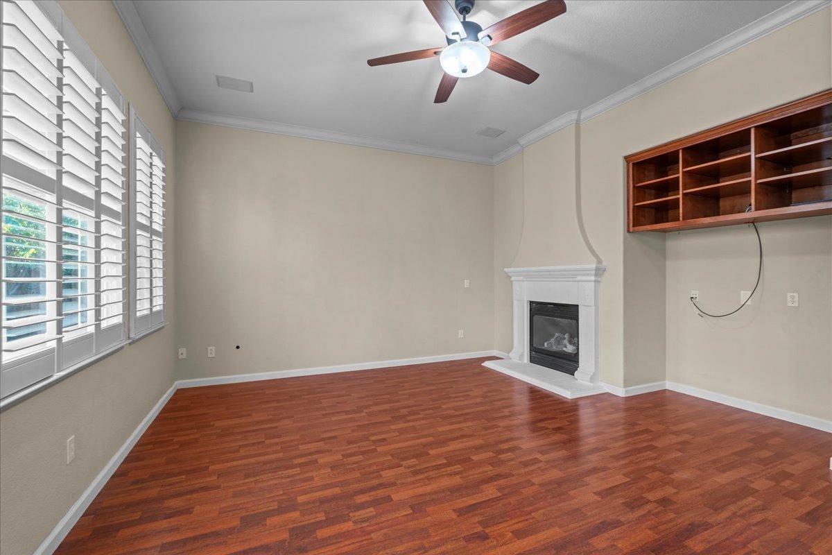 5909 Silveroak Circle