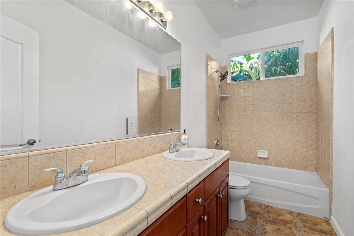 5909 Silveroak Circle