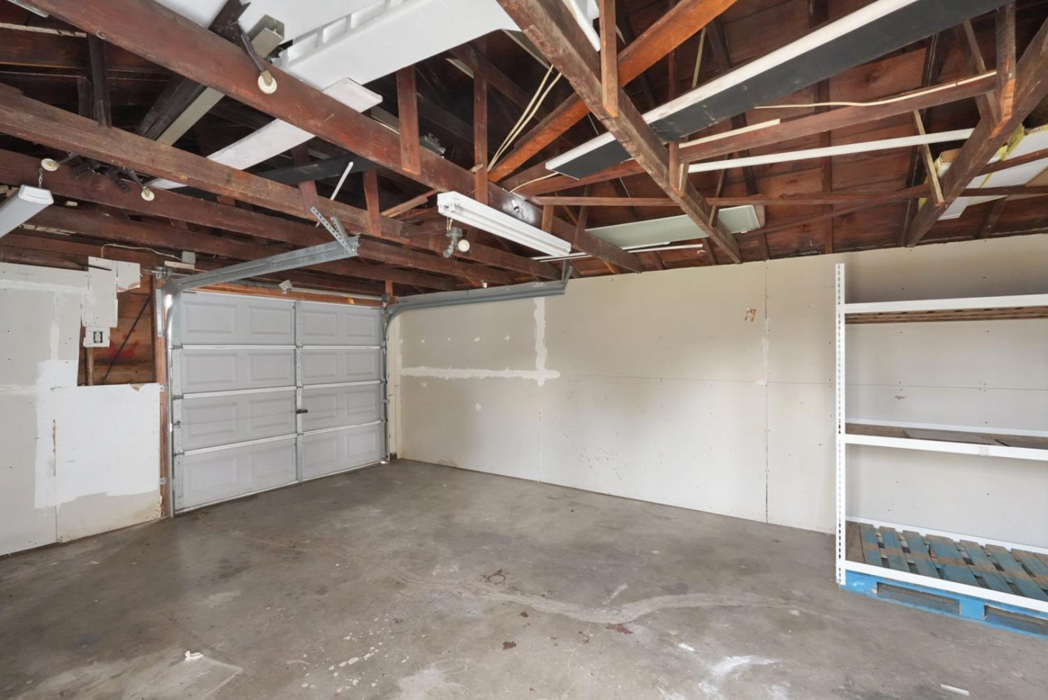 901 Hawthorne Avenue