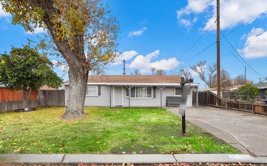 901 Hawthorne Avenue