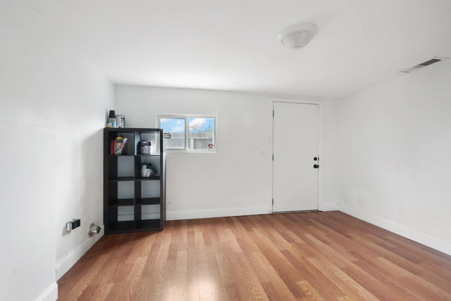 901 Hawthorne Avenue