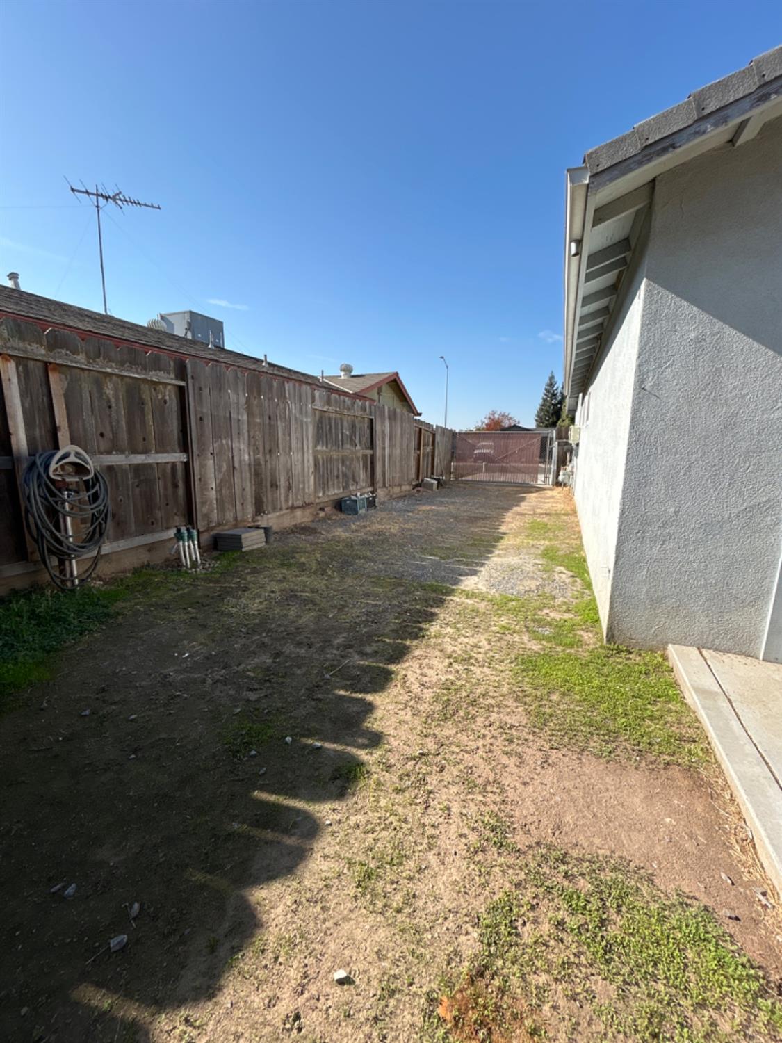 6230 E Don Carlos Avenue