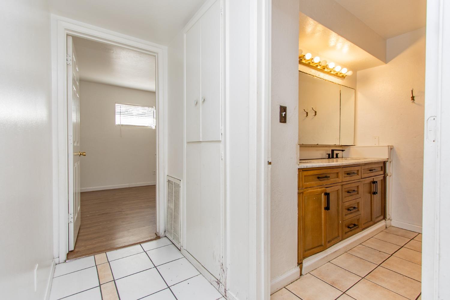805 Tully Road 22