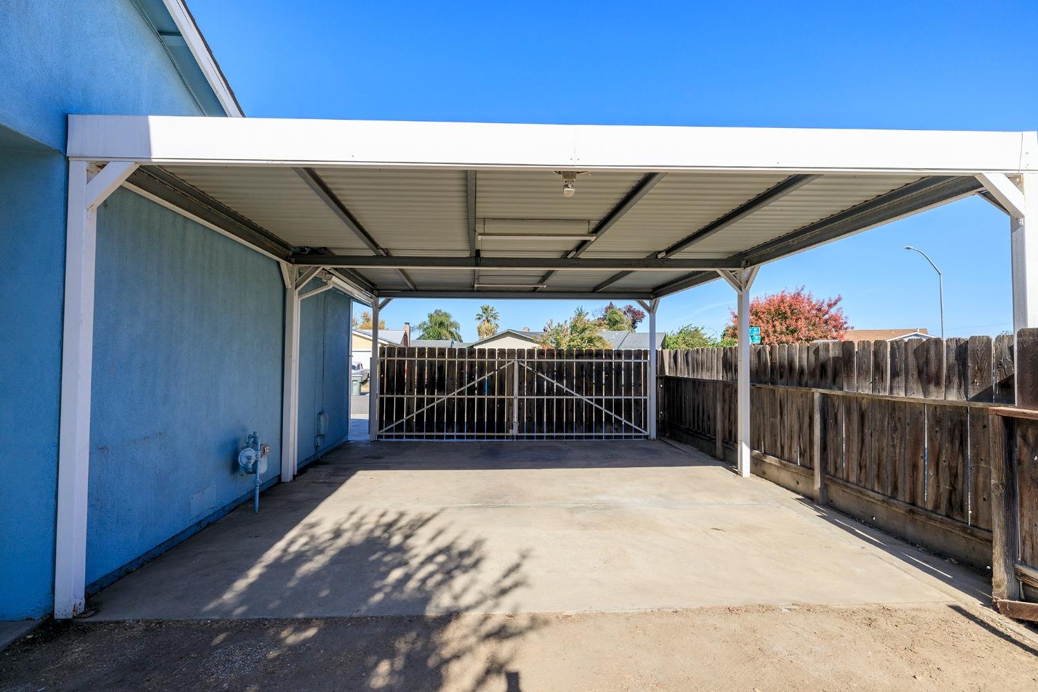3406 Uranus Drive