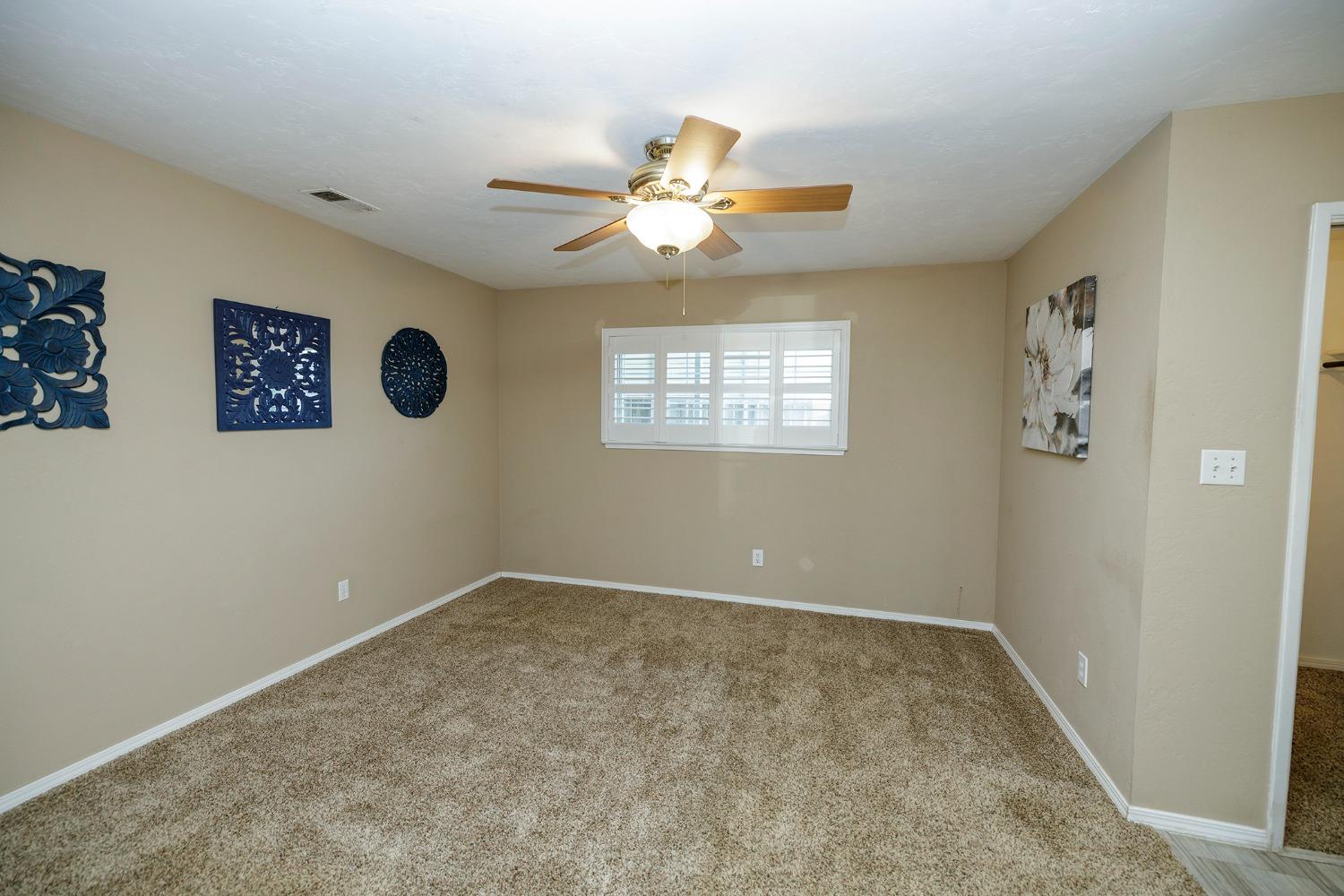 3406 Uranus Drive
