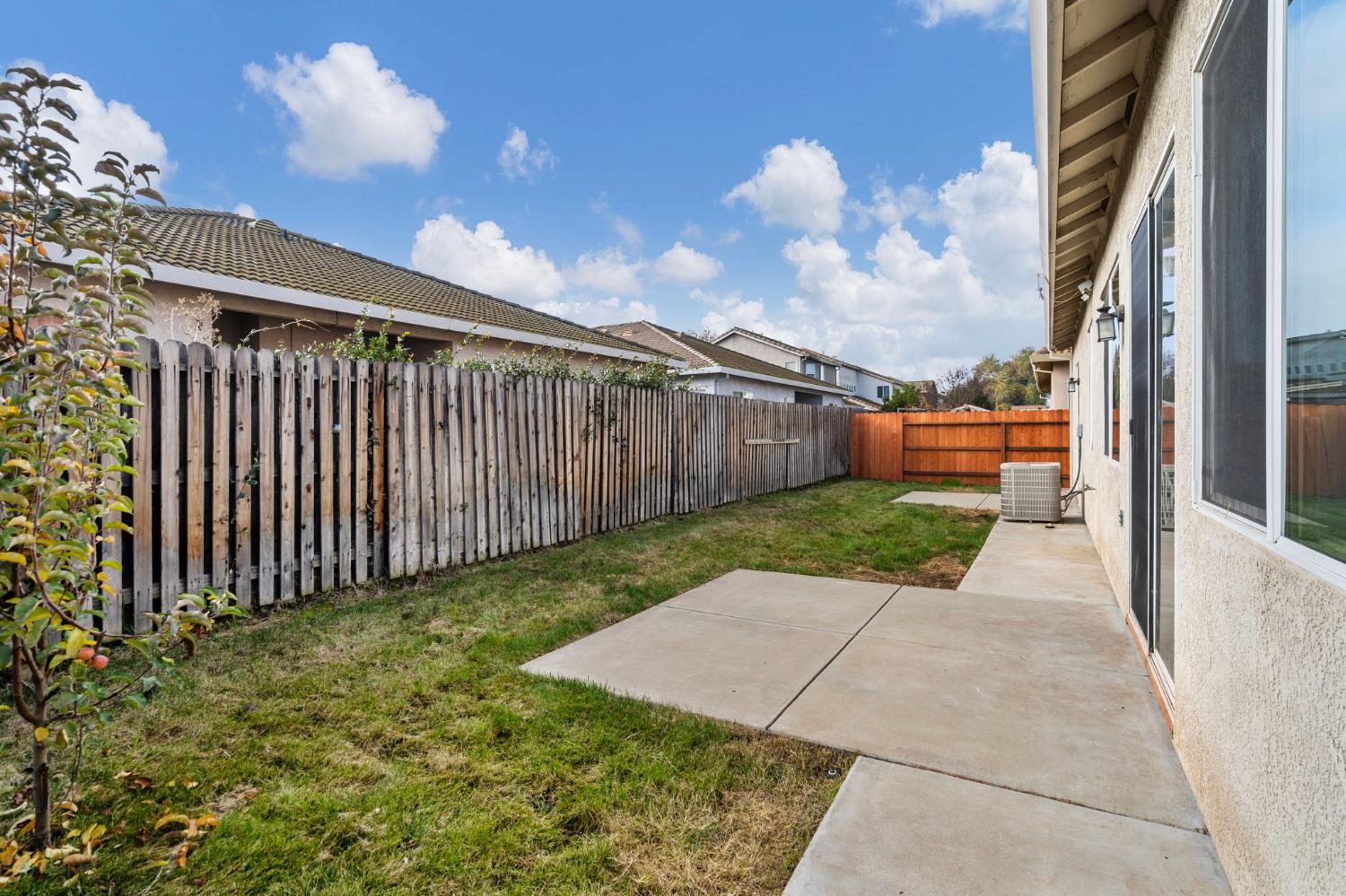 2020 Black Rose Lane