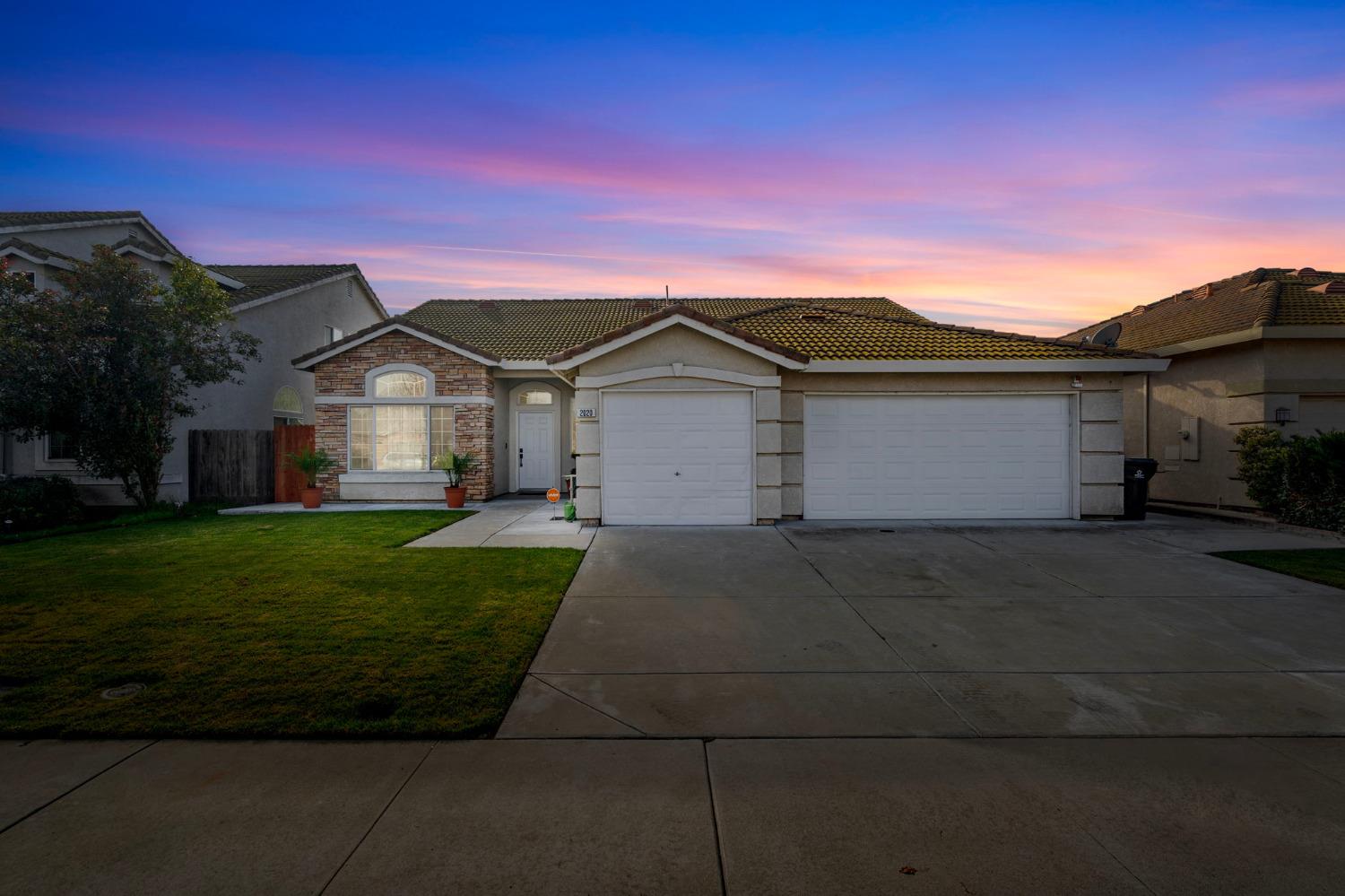 2020 Black Rose Lane