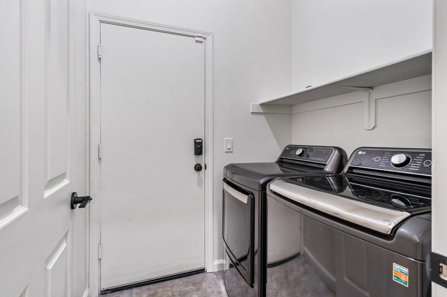 2020 Black Rose Lane