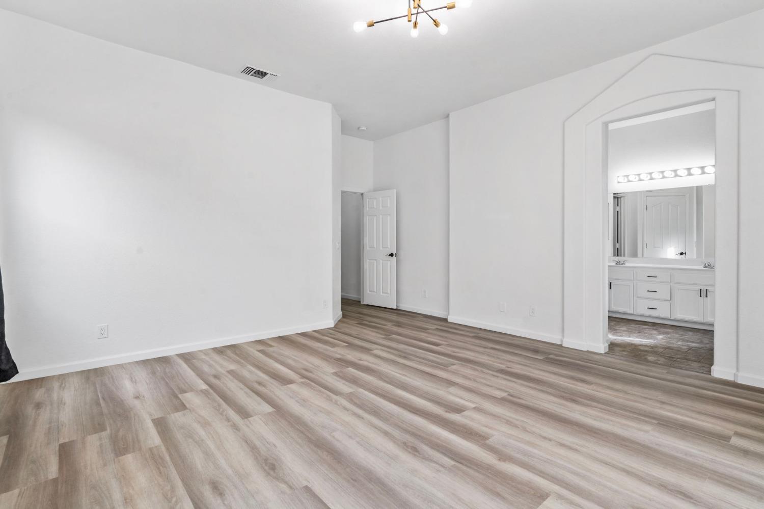 2020 Black Rose Lane