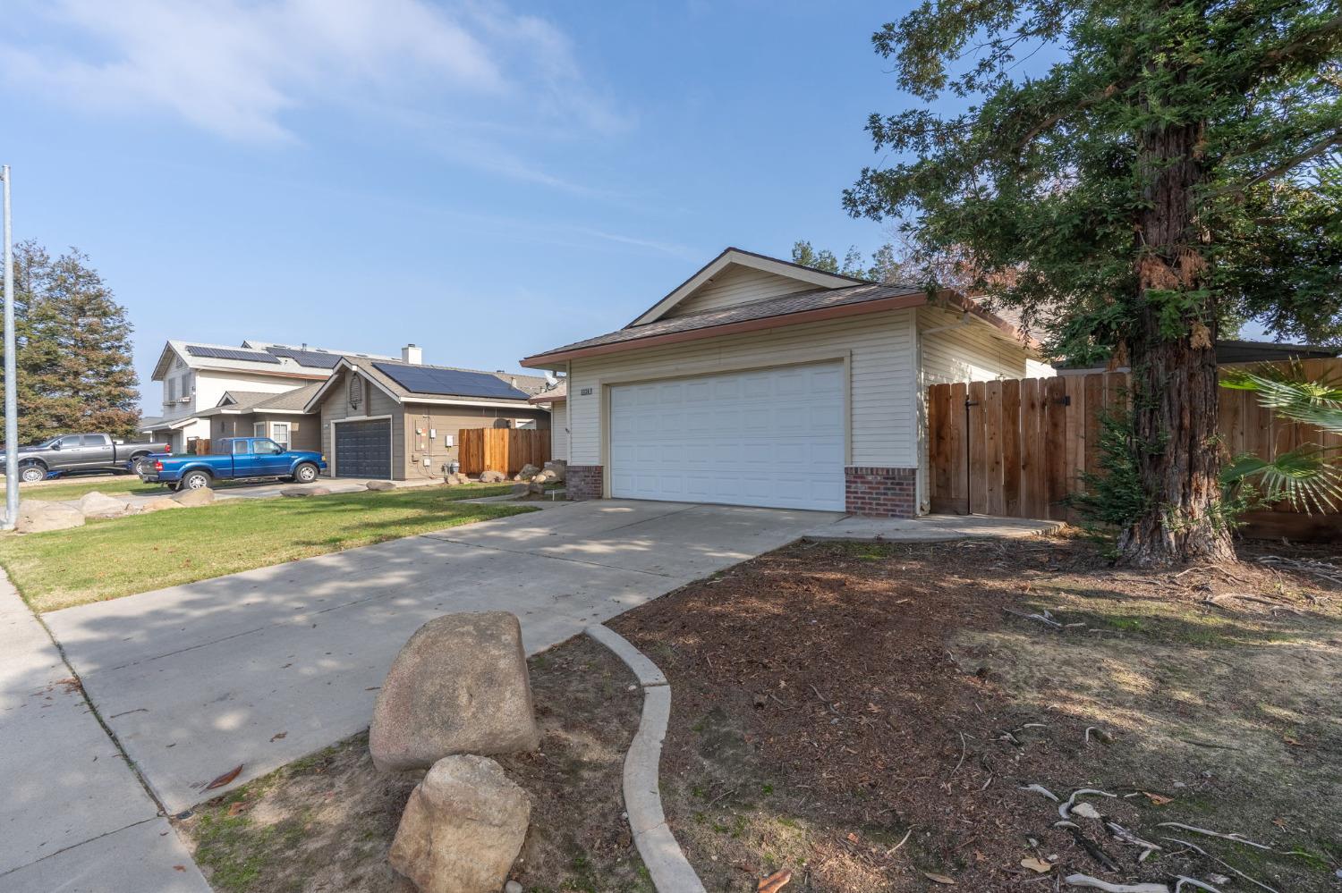 3326 Lagoon Avenue