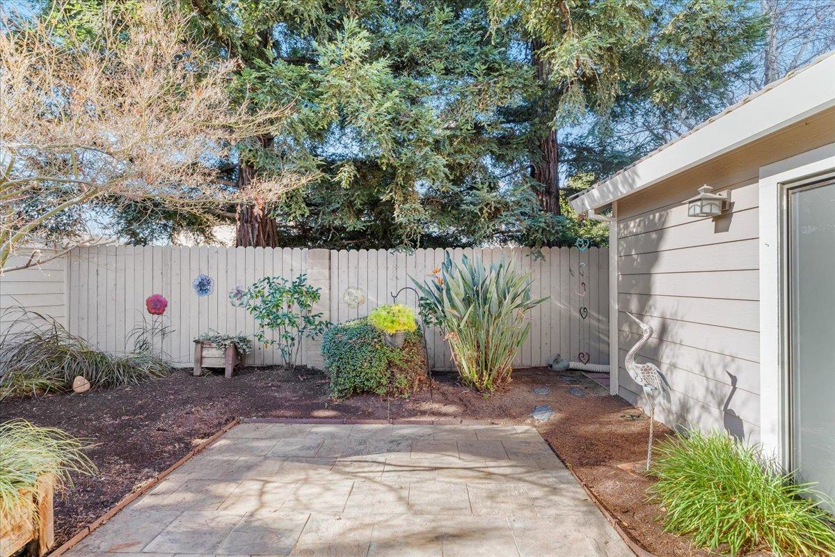 3605 Thomas More Way