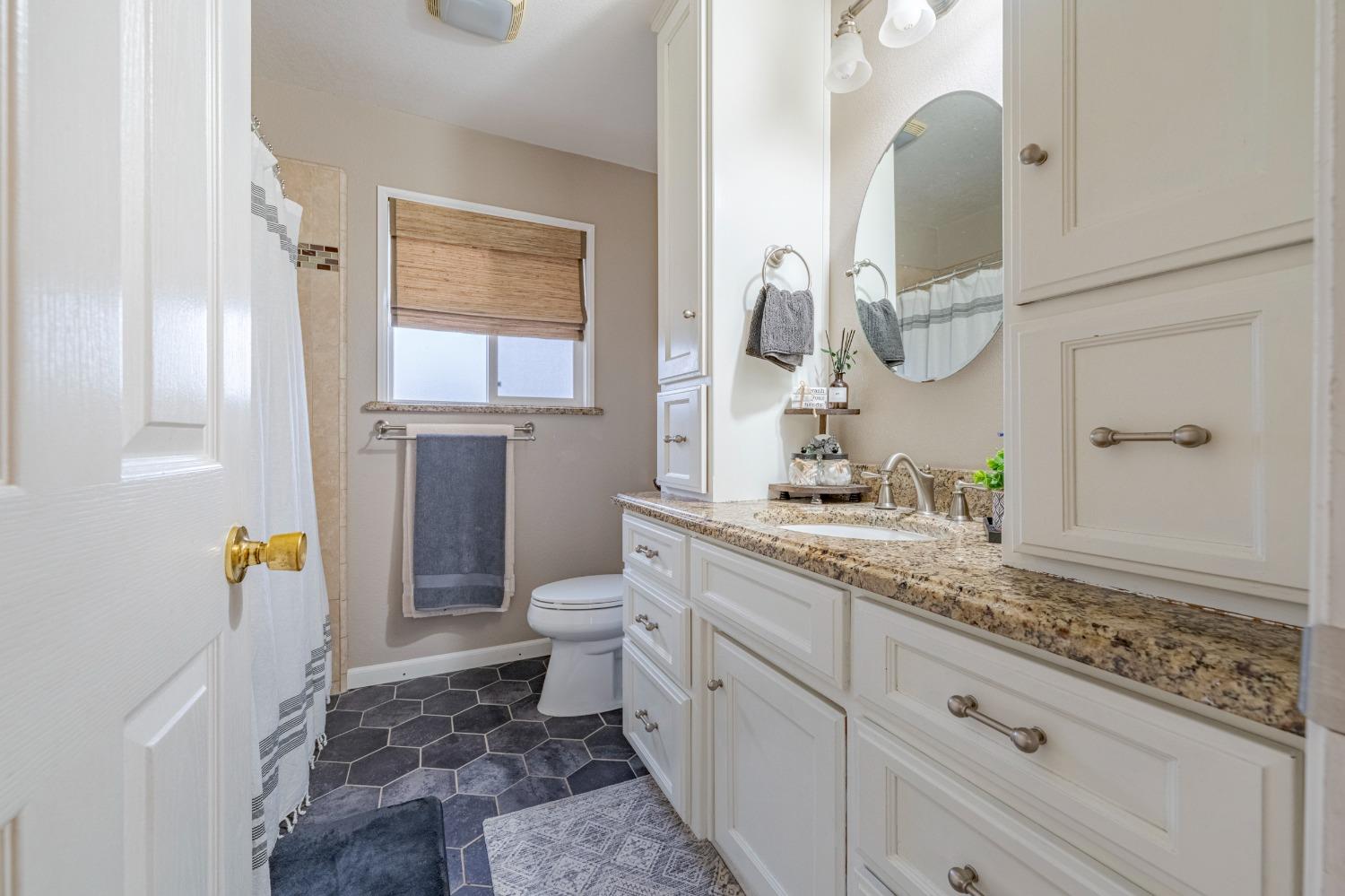 1335 Tamarack Avenue