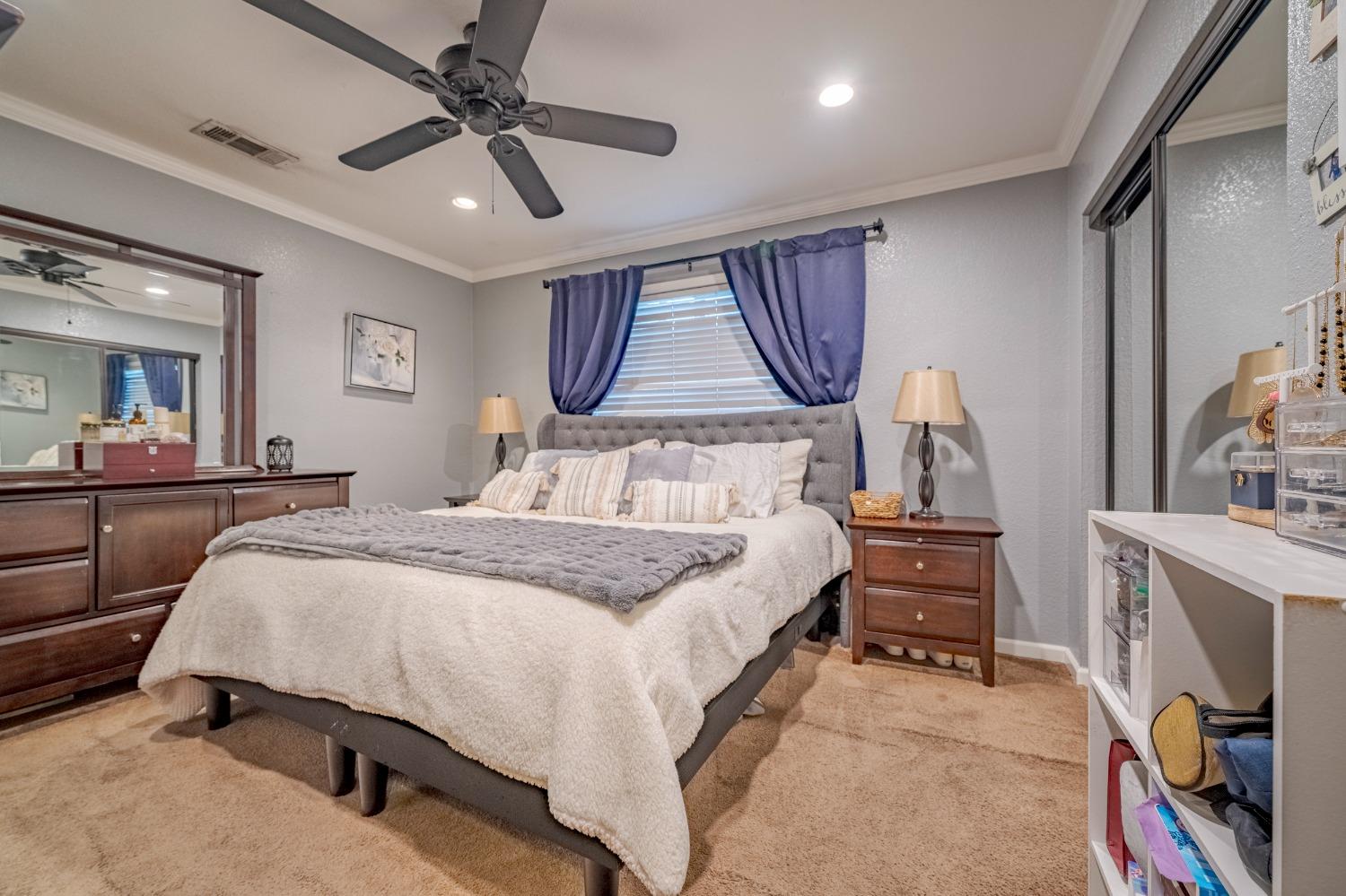 1335 Tamarack Avenue