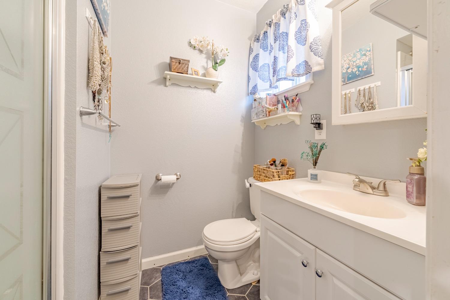 1335 Tamarack Avenue