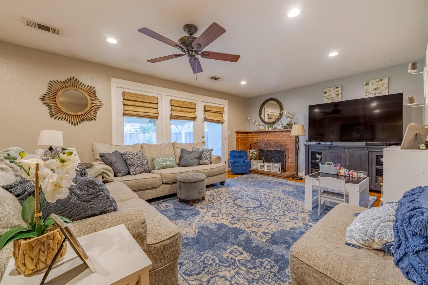 1335 Tamarack Avenue