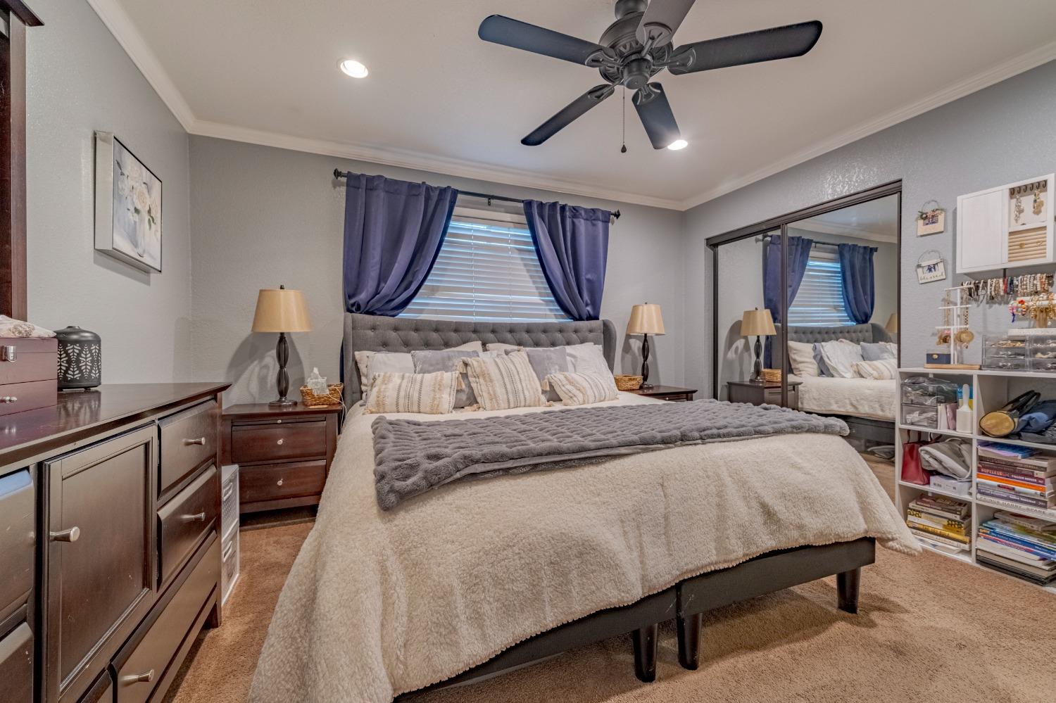 1335 Tamarack Avenue