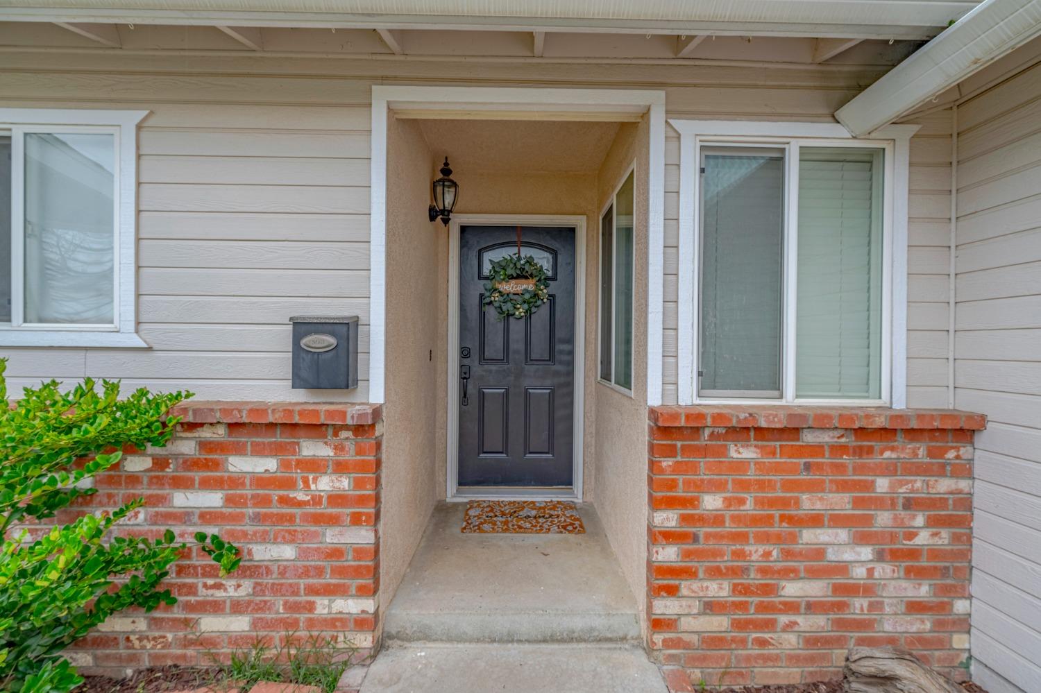 1335 Tamarack Avenue