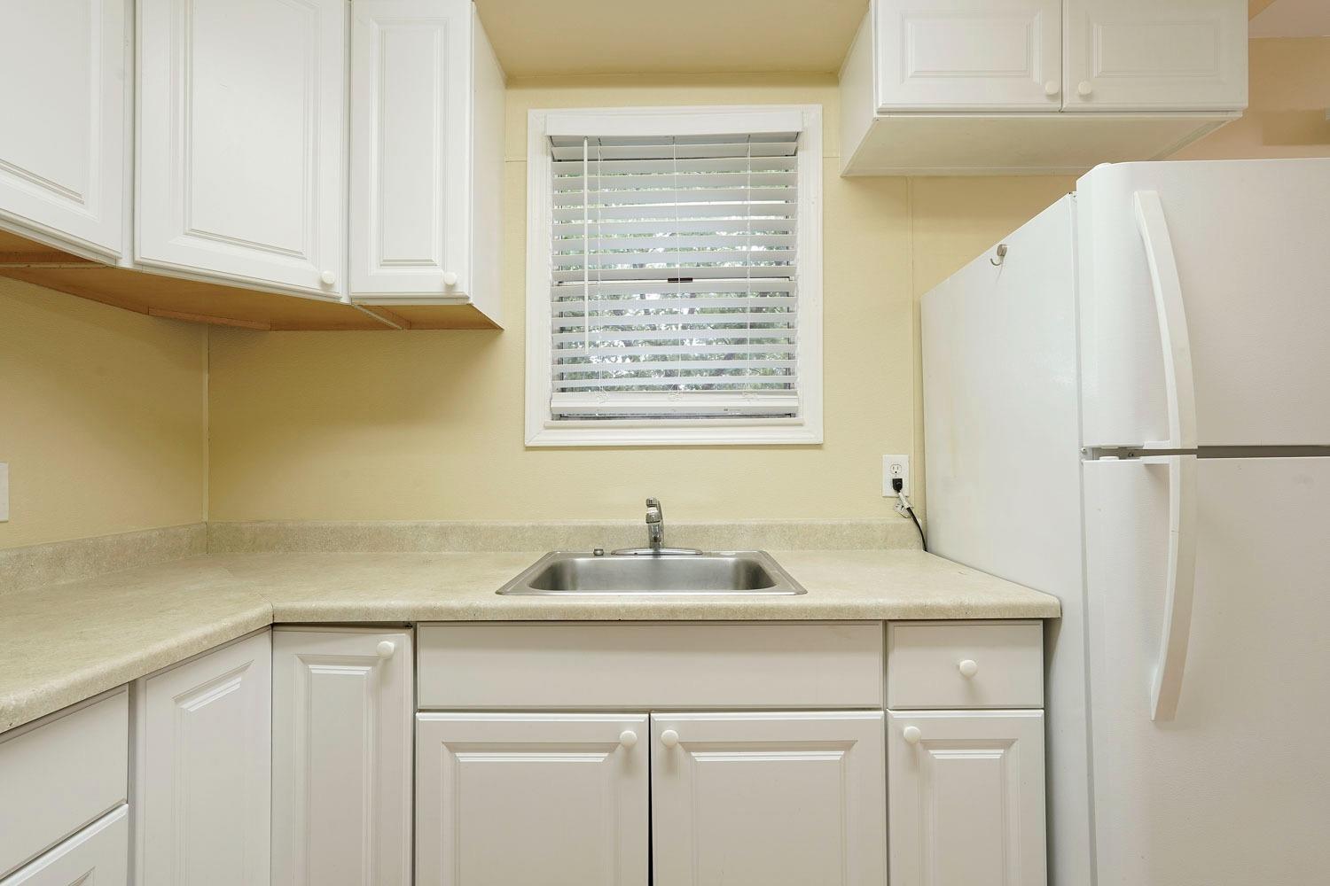 12 N Gertrude Avenue