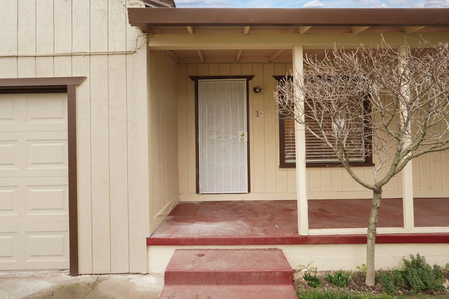 12 N Gertrude Avenue