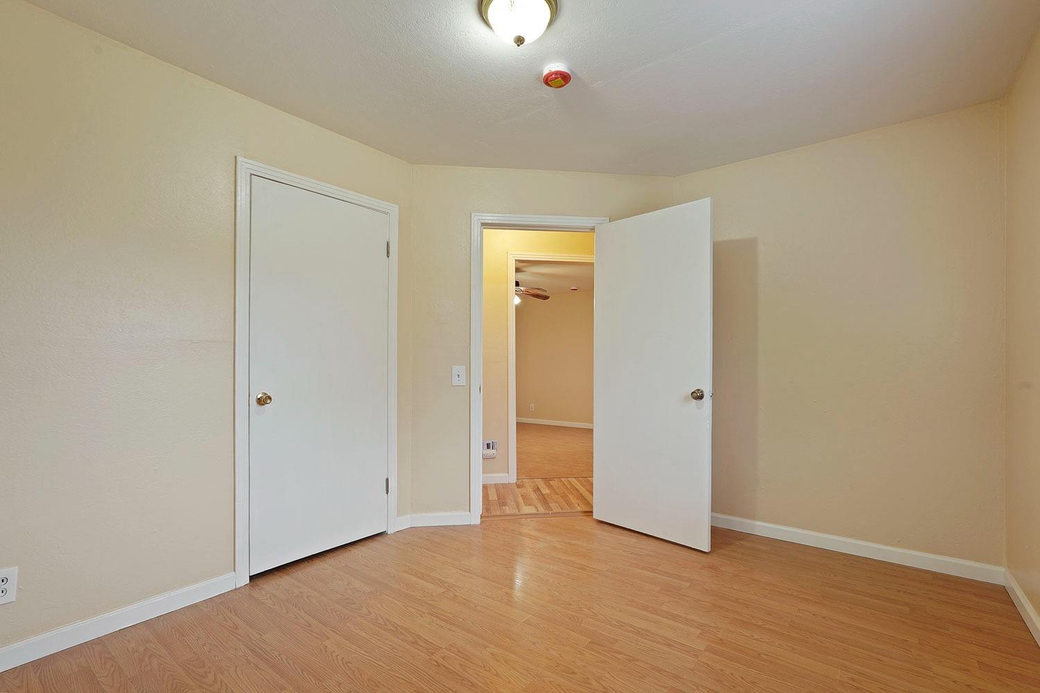 12 N Gertrude Avenue