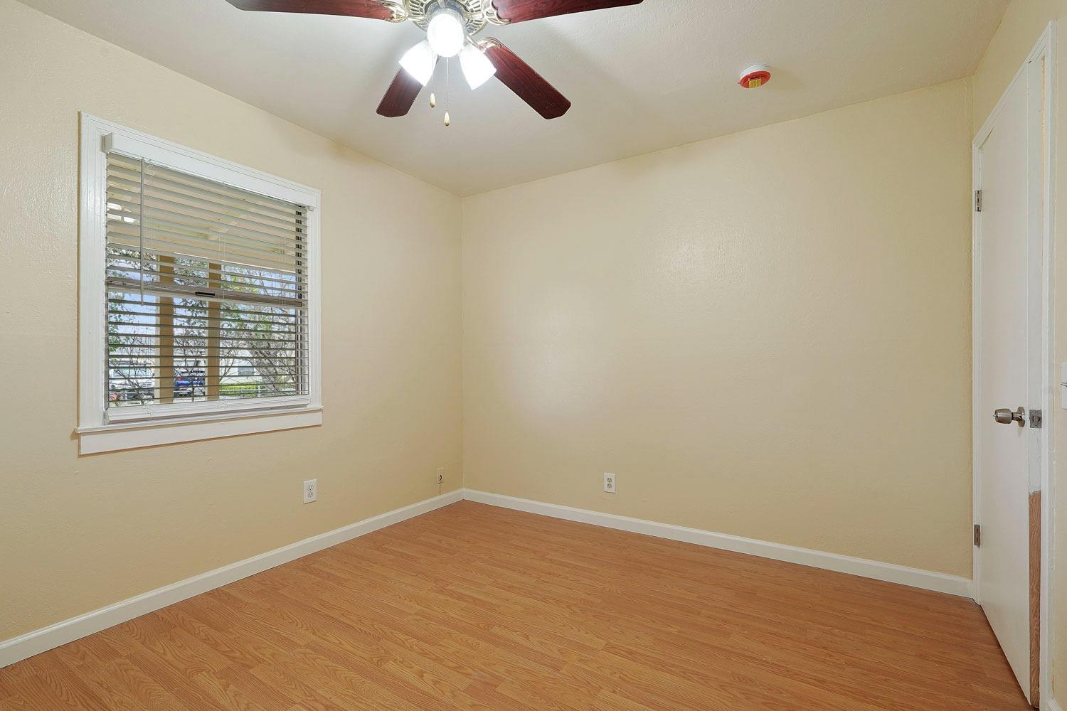 12 N Gertrude Avenue