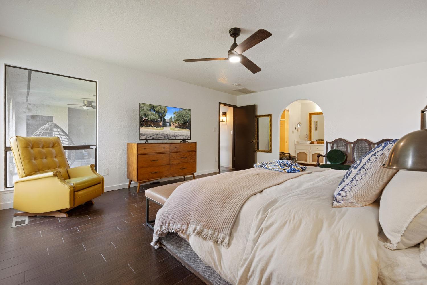 591 E Tuolumne Road