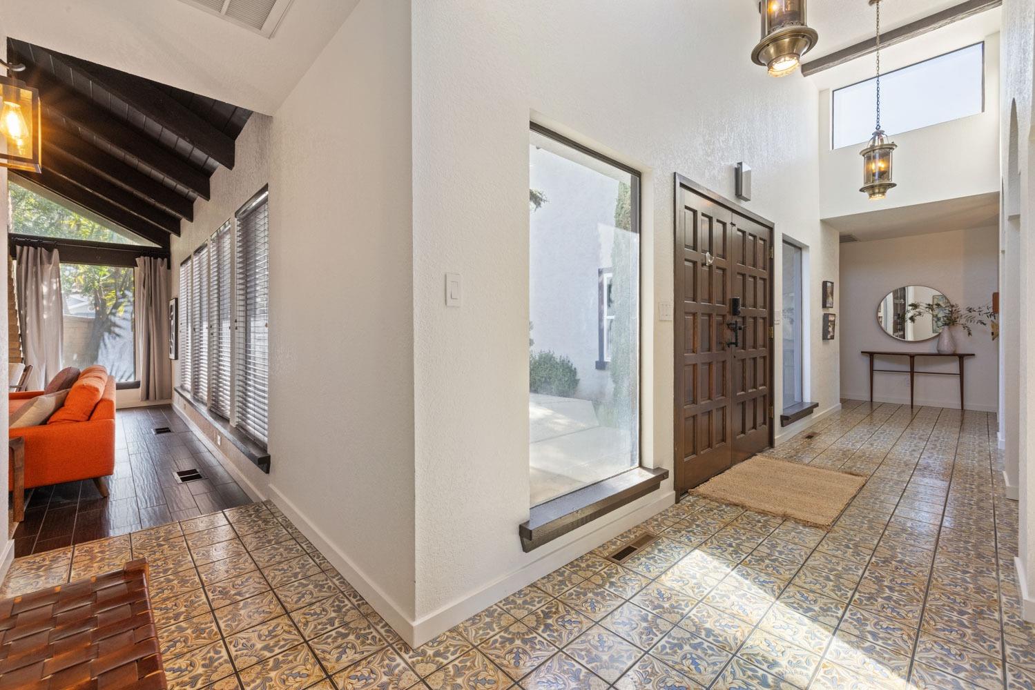 591 E Tuolumne Road