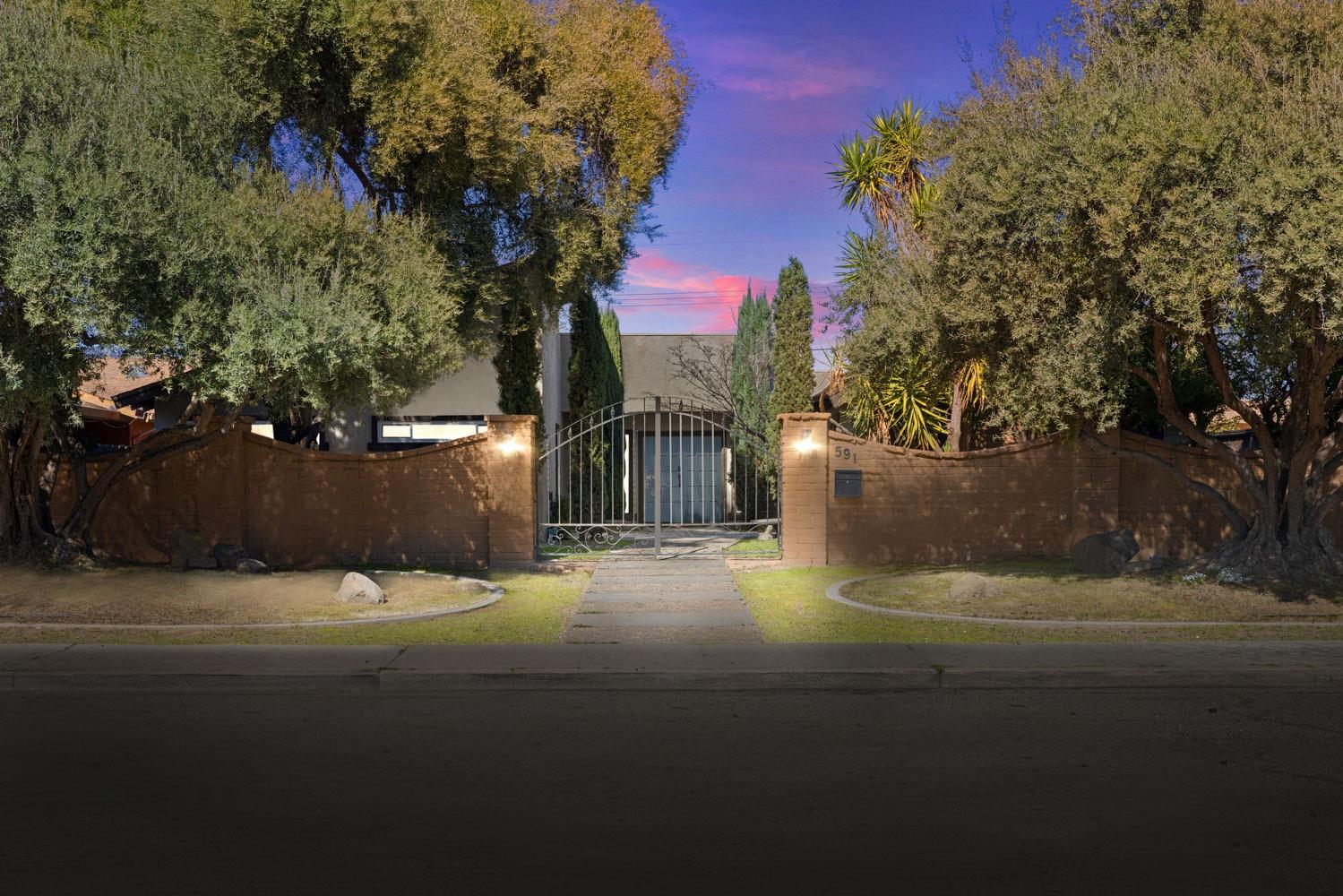 591 E Tuolumne Road