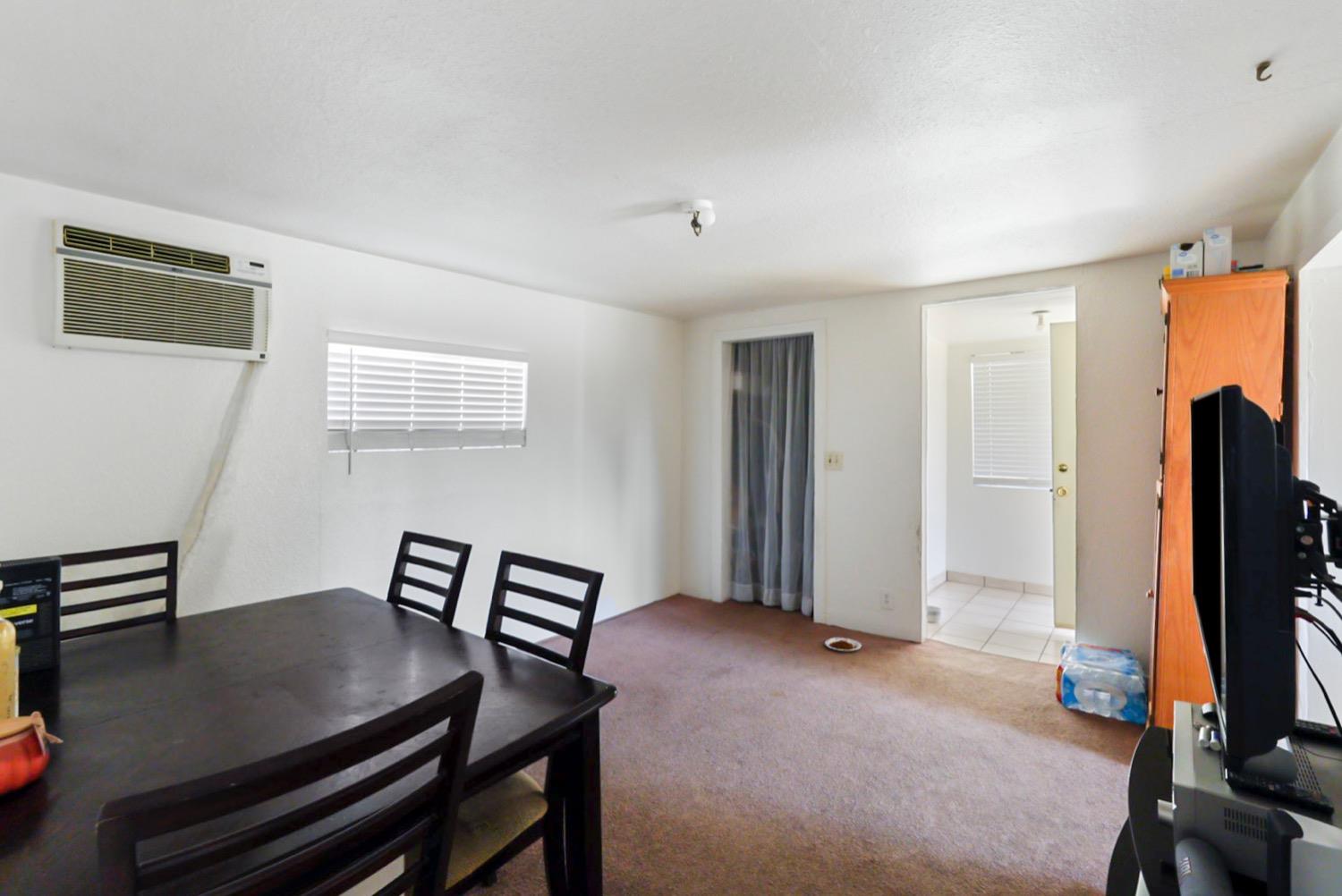 3609 Tamarack Avenue