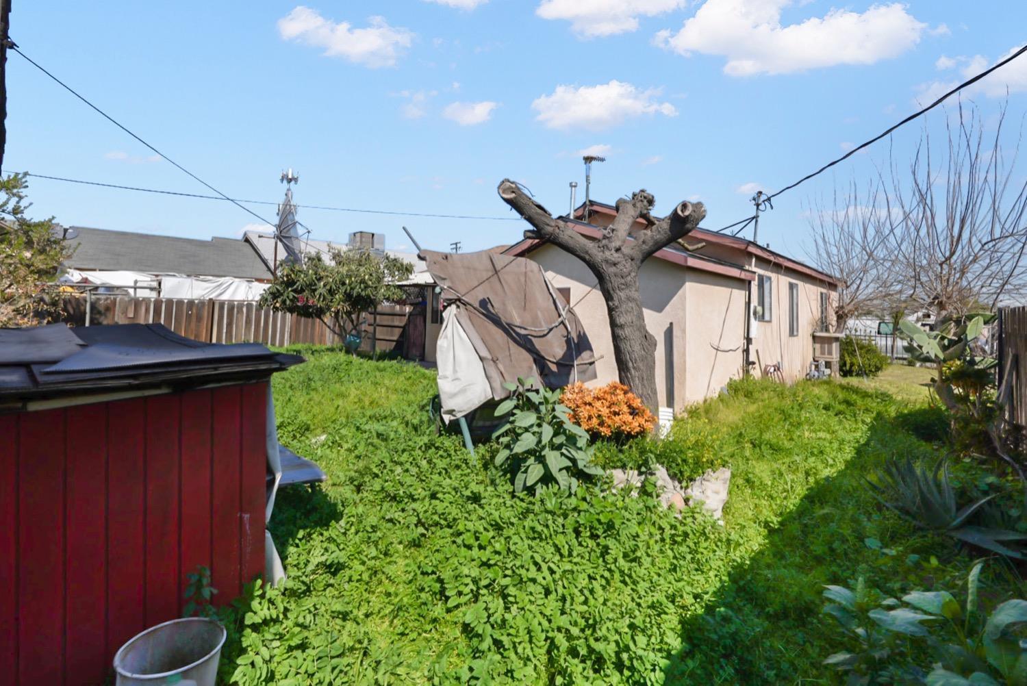 3609 Tamarack Avenue