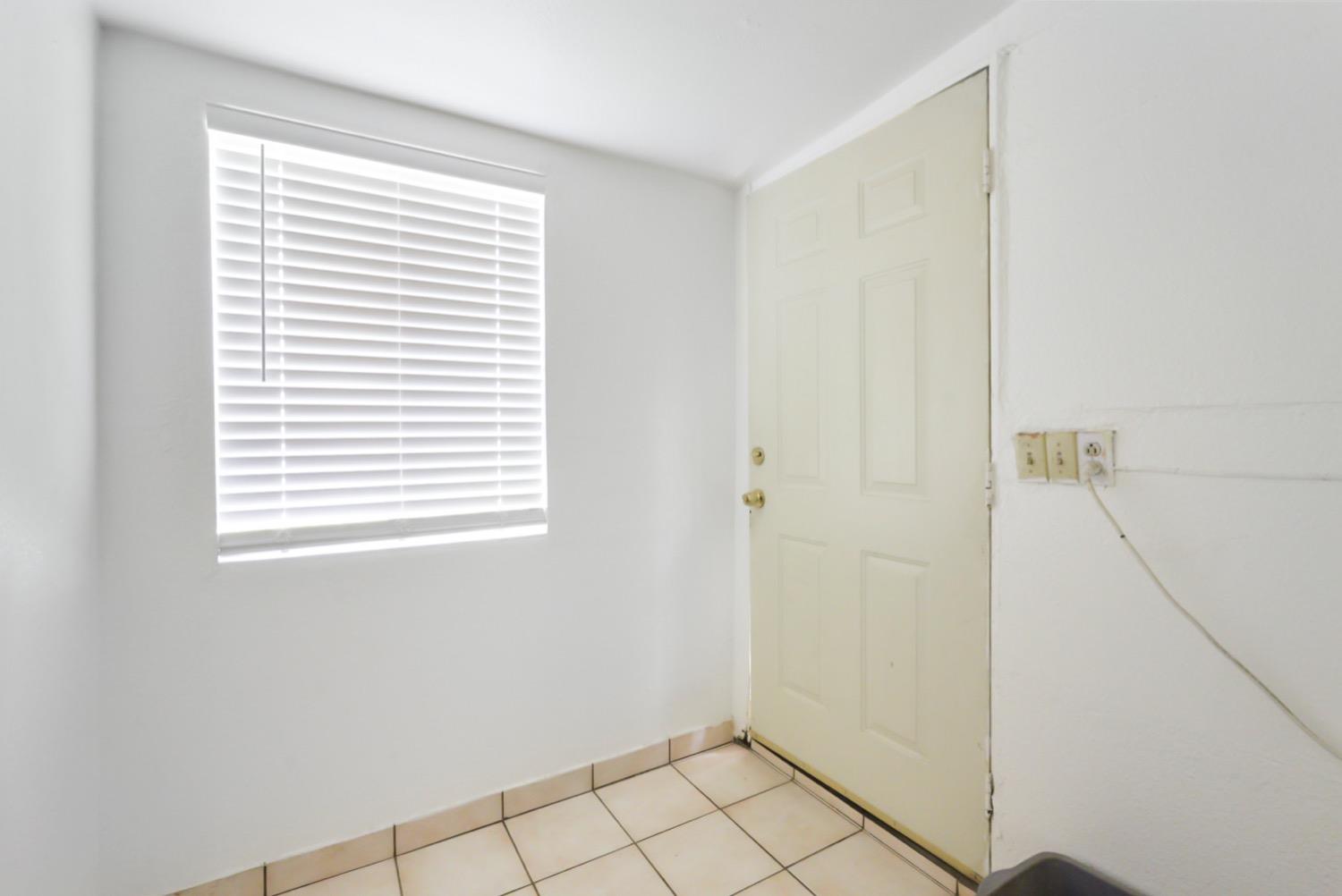 3609 Tamarack Avenue