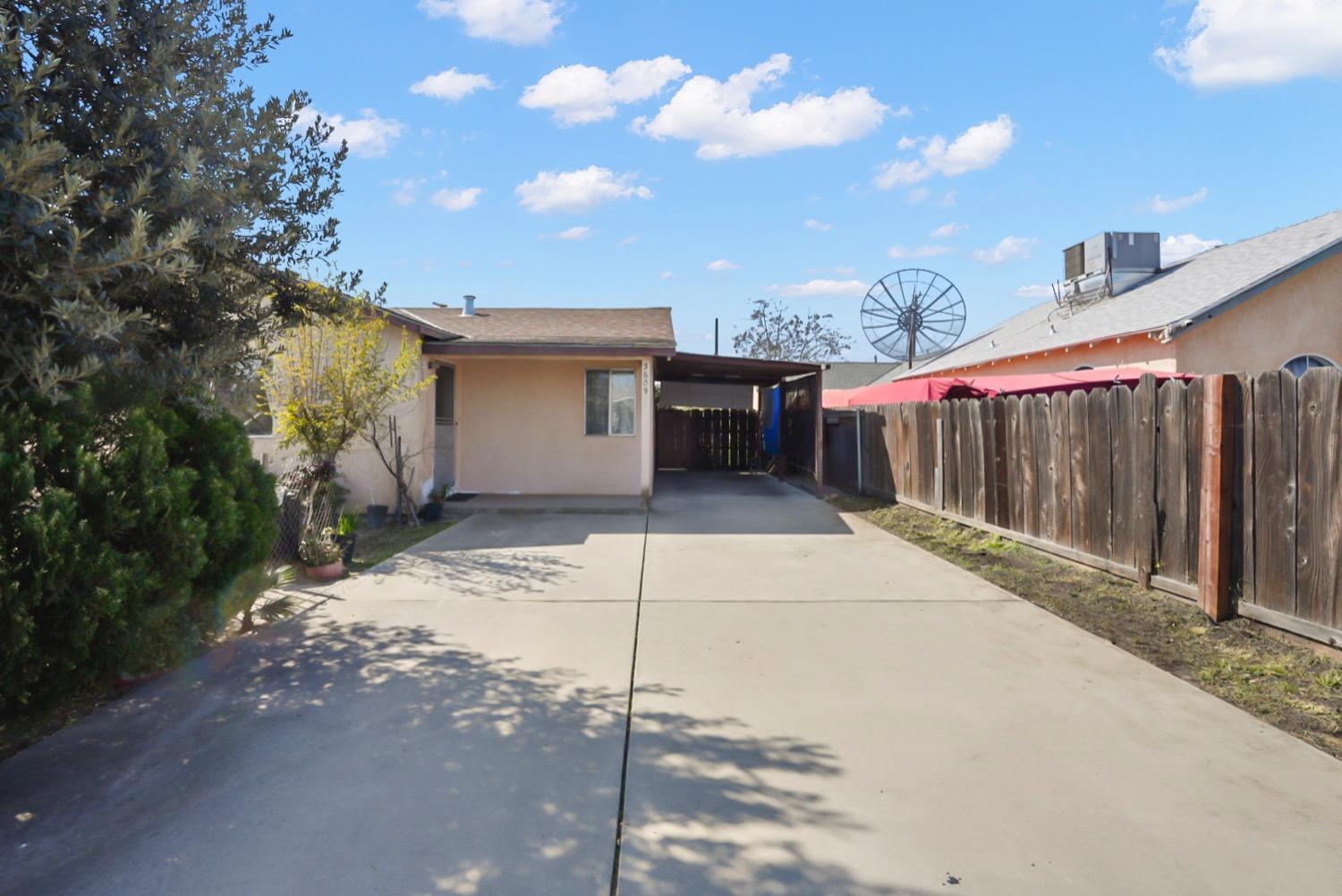 3609 Tamarack Avenue