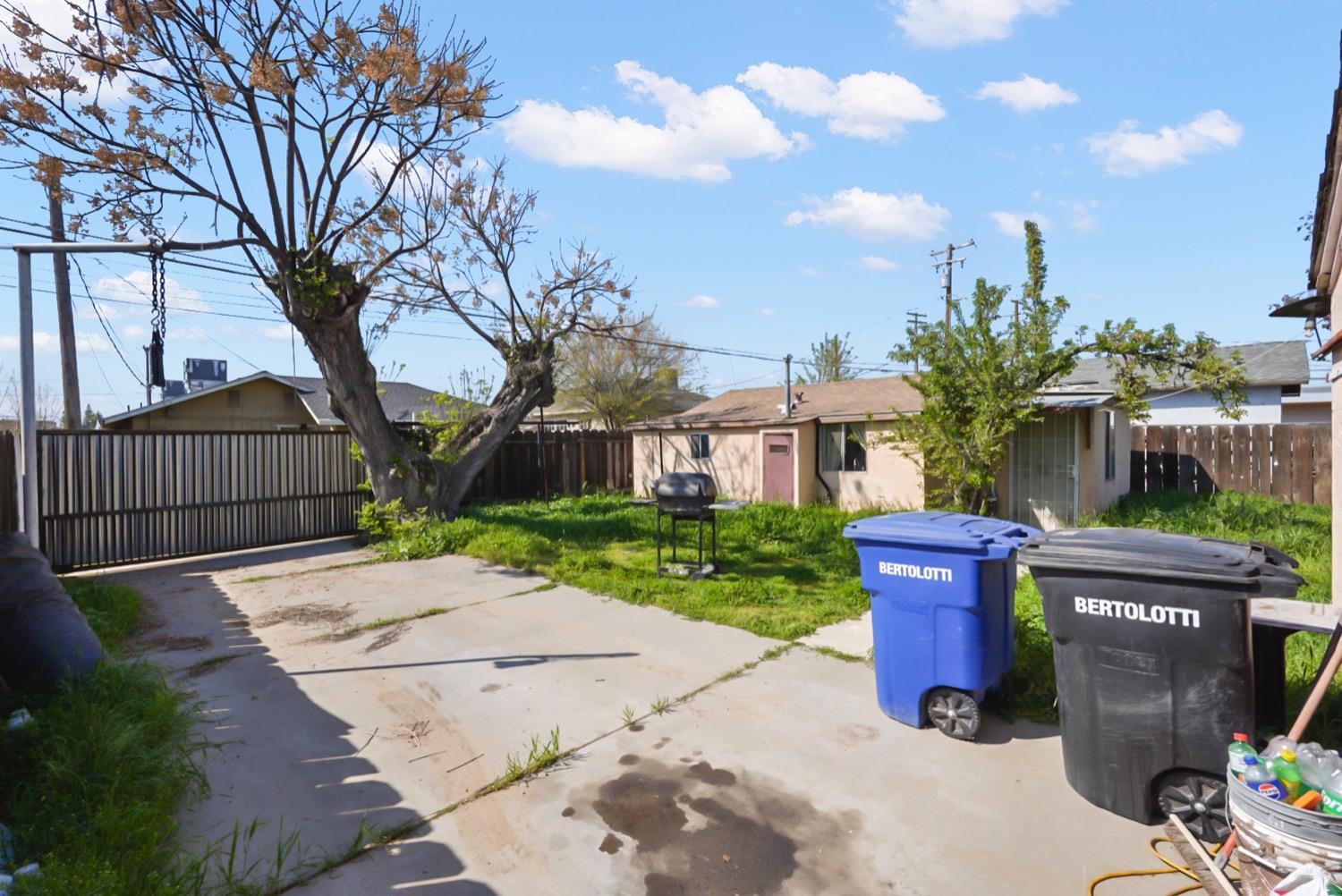 3609 Tamarack Avenue