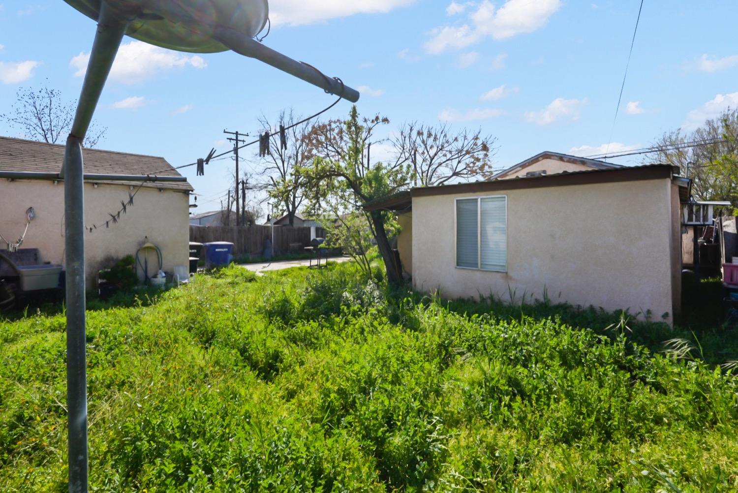 3609 Tamarack Avenue