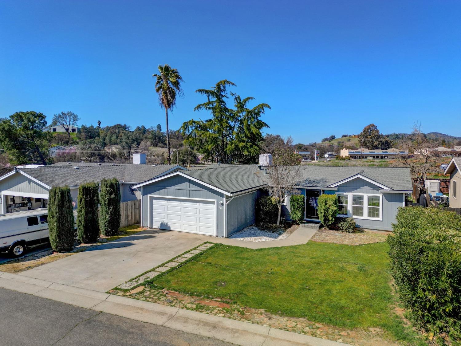 255 Deer Field Circle