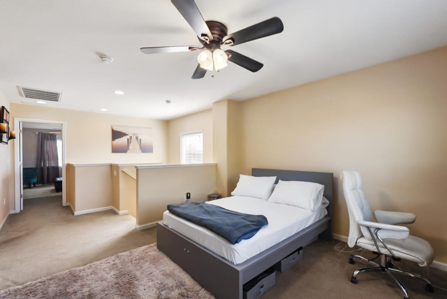 15979 Crescent Park Circle