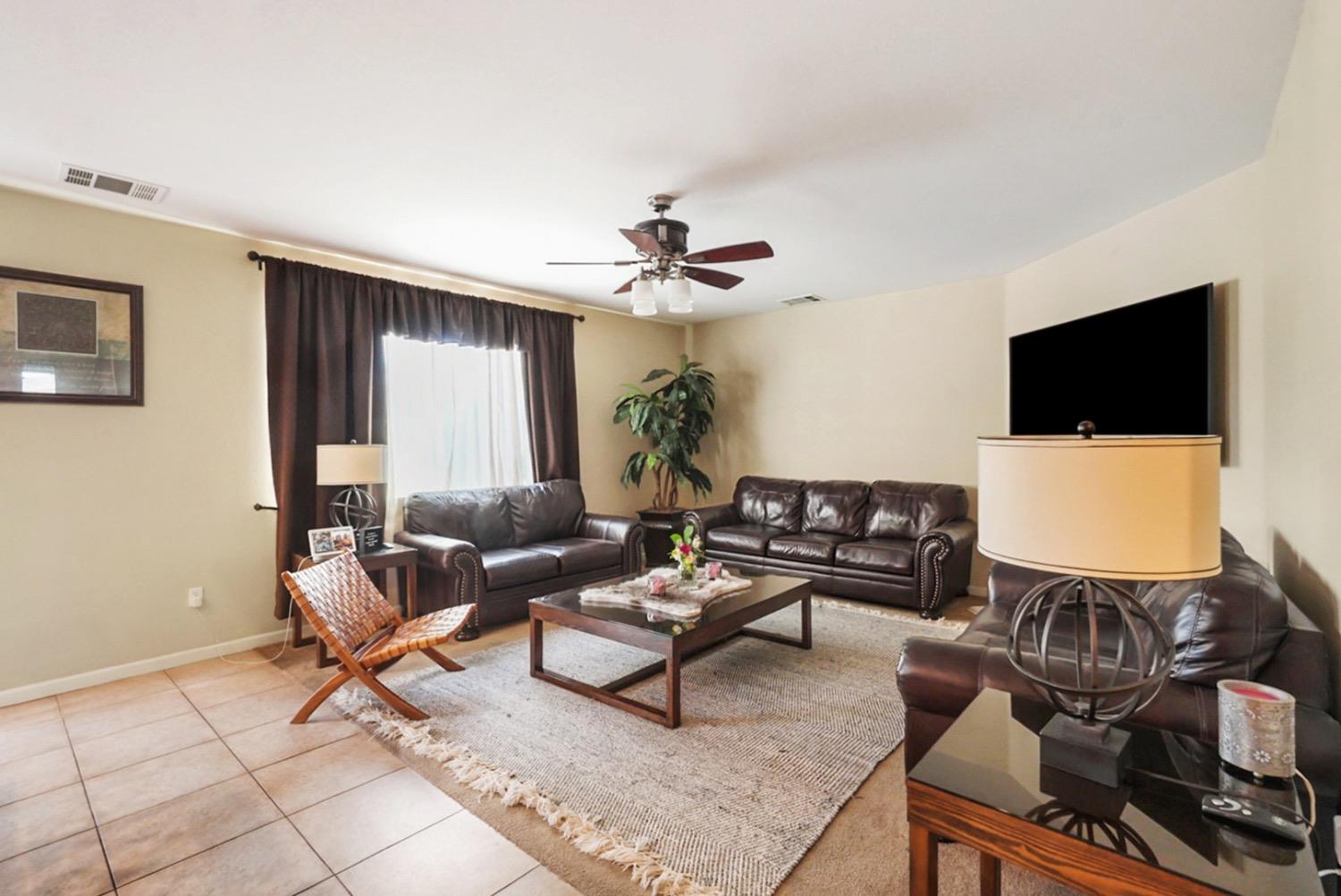 15979 Crescent Park Circle