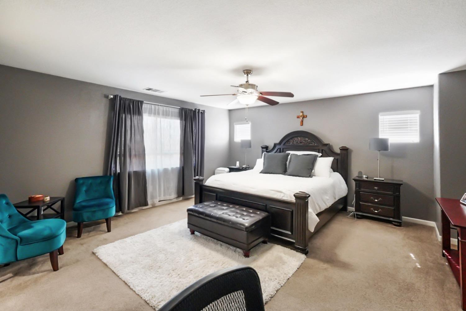 15979 Crescent Park Circle