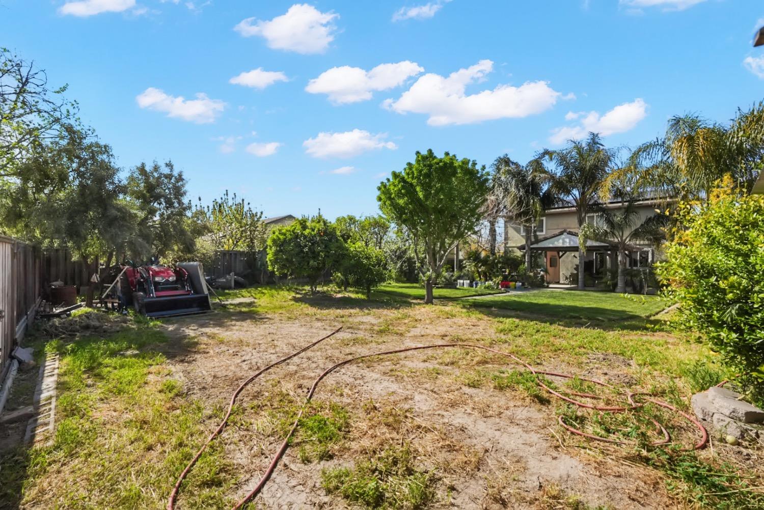 15979 Crescent Park Circle