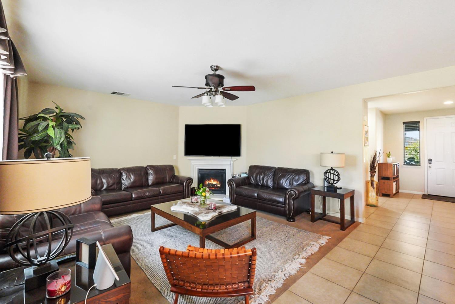 15979 Crescent Park Circle