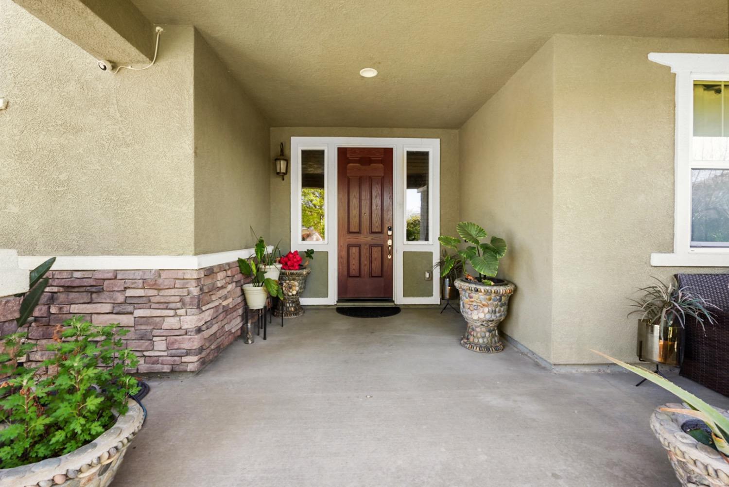 15979 Crescent Park Circle