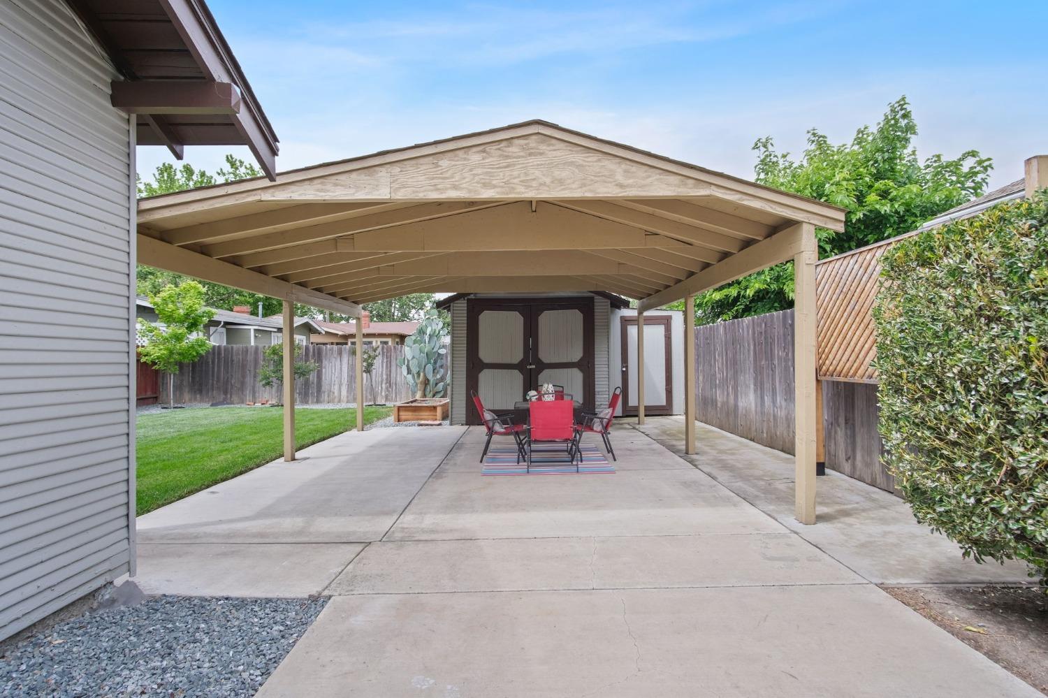 1307 Bessie Avenue