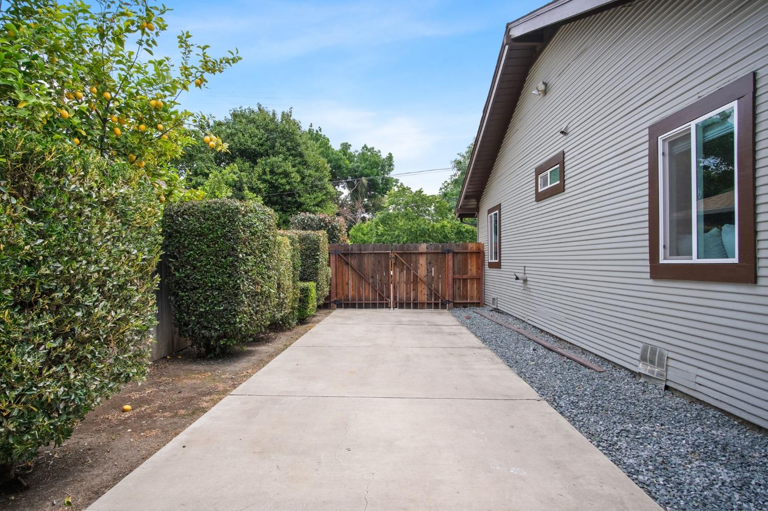 1307 Bessie Avenue