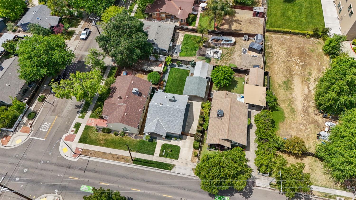 1307 Bessie Avenue