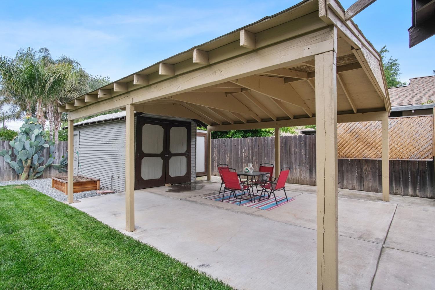 1307 Bessie Avenue