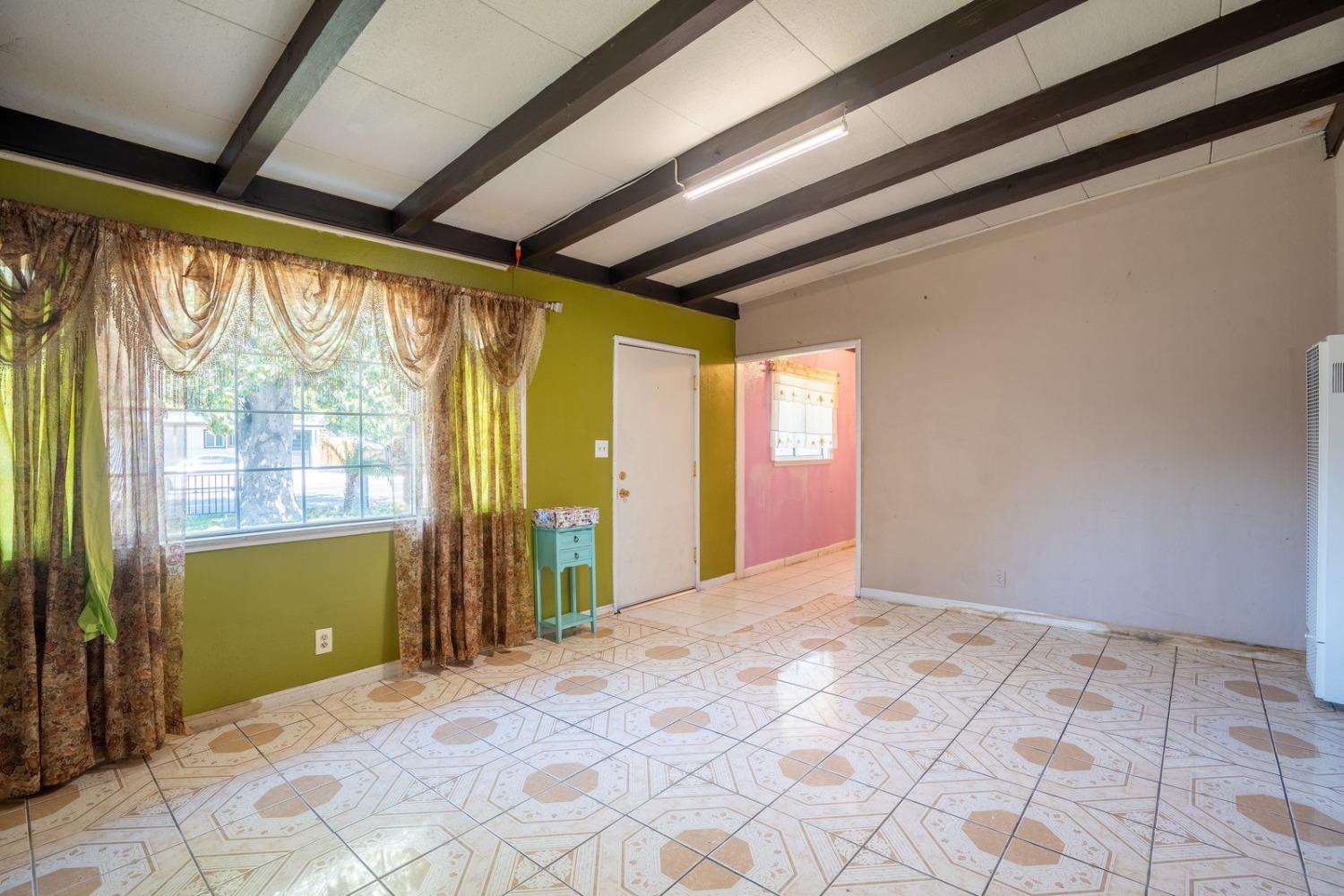 10041 Griffith Street