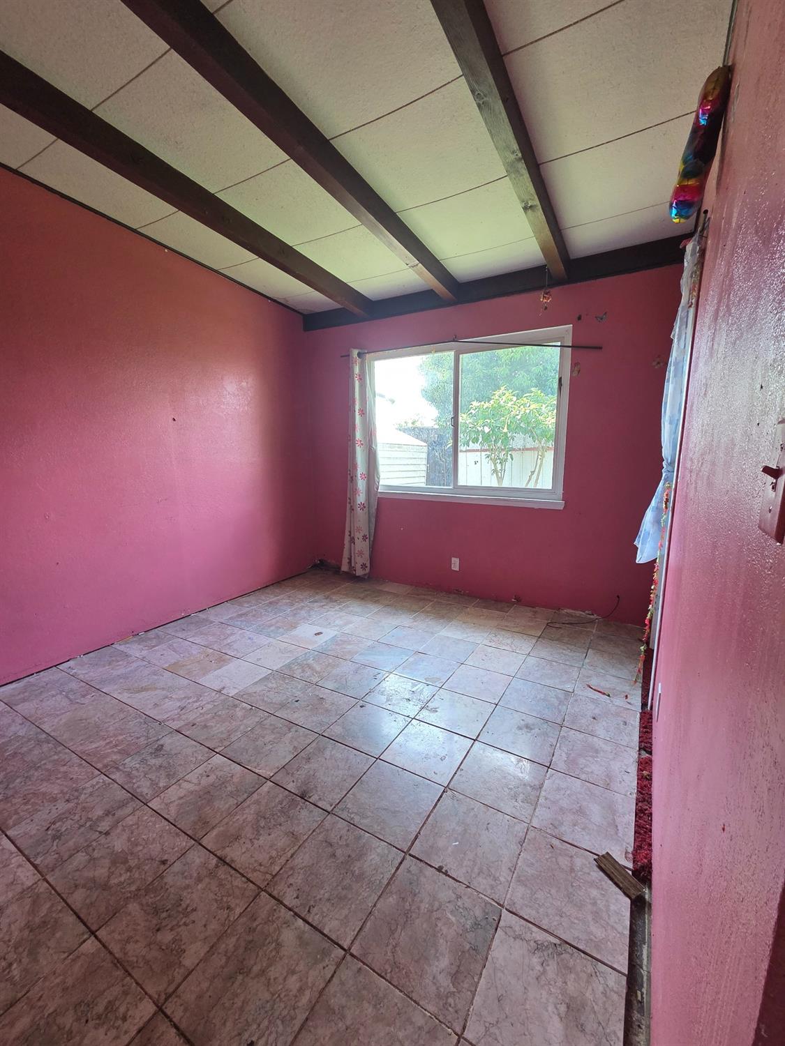 10041 Griffith Street