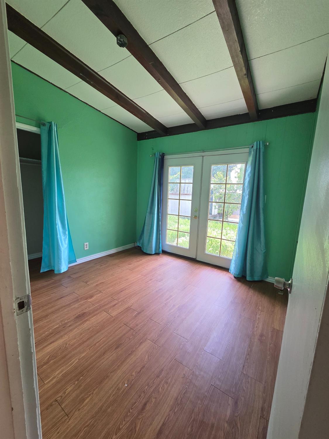 10041 Griffith Street