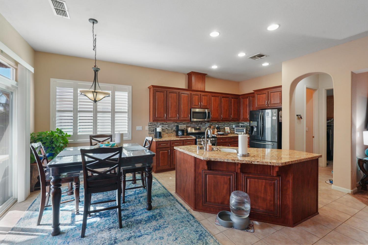 228 Northampton Way